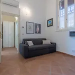 Guesthost - Dimora Storica Manfredini Nel Cuore Di Apartman *